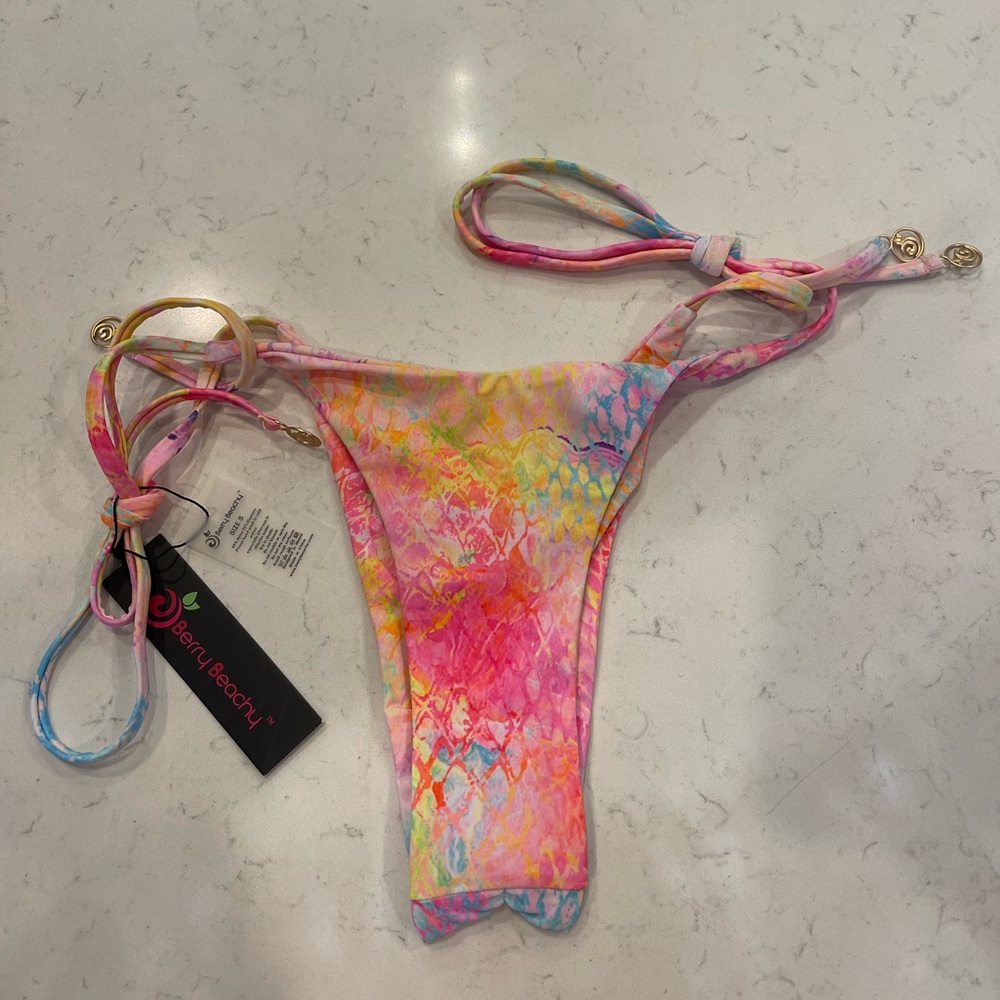 Berry Beachy Mystique bikini scrunch bottom